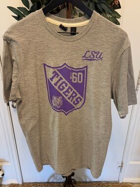 Gear For Sports LSU Collegiate Graphic Tee T Shirt SS M
